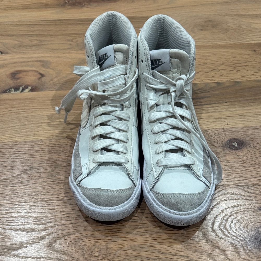 Nike Blazers Hi-Top Sneakers